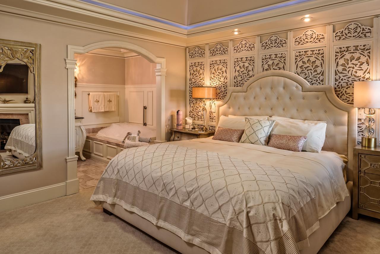 Bed and Breakfast Cameo Heights Mansion And The Vine Fine Dining Restaurant Touchet Екстер'єр фото