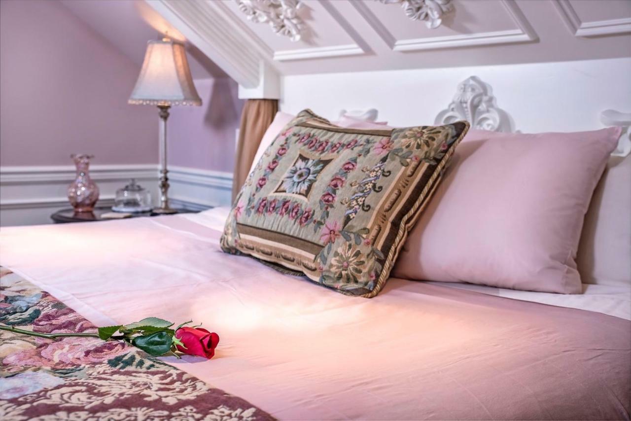 Bed and Breakfast Cameo Heights Mansion And The Vine Fine Dining Restaurant Touchet Екстер'єр фото