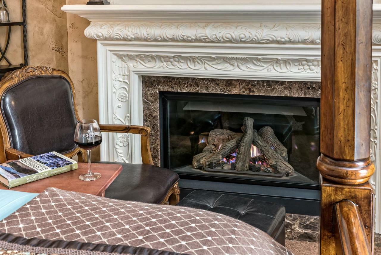 Bed and Breakfast Cameo Heights Mansion And The Vine Fine Dining Restaurant Touchet Екстер'єр фото